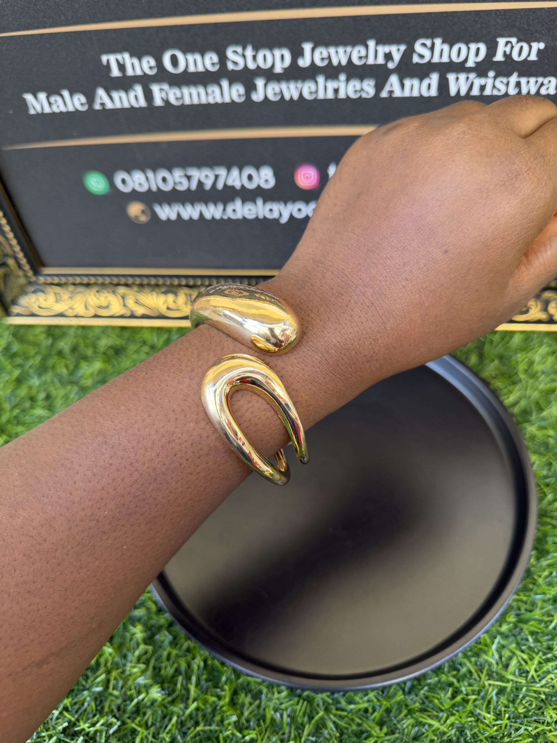 Presley chunky bangle