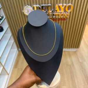 Amira gold replica necklace