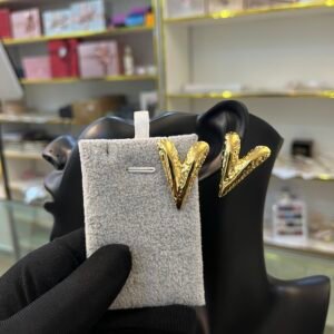 Bolu Textured Heart Earrings