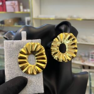 Fayo Gold Fluted Earrings