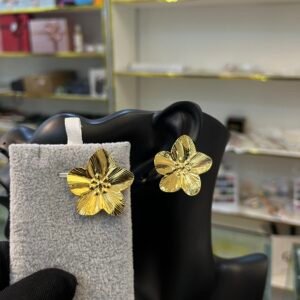 Amy Gold Petal Earrings