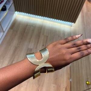 Vantage Gold chunky Bangle