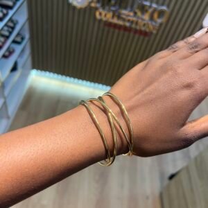 Viora Gold chunky bangle
