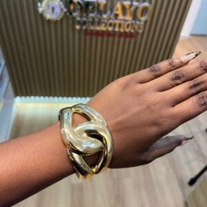 Reya Gold chunky bangle