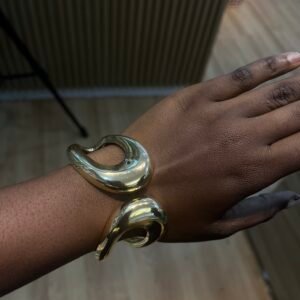 Nivara gold chunky bangle