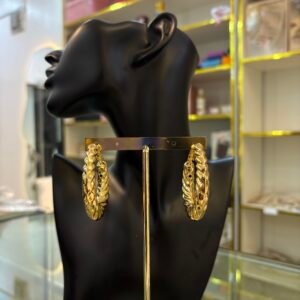 Chunky Ribbed Oval Hoops