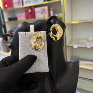 Vanessa Sculpted Studs
