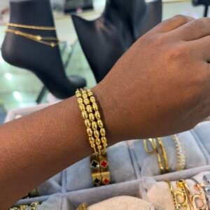 Bea gold adjustable bangle