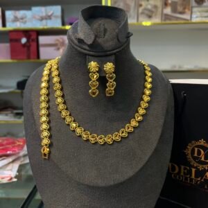 Mila Gold Jewelry set