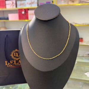 Vee gold necklace