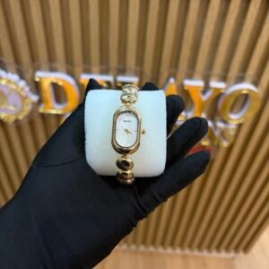 Daphne Gold/White Wristwatch
