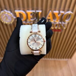 Daniellé White/Gold Wristwatch
